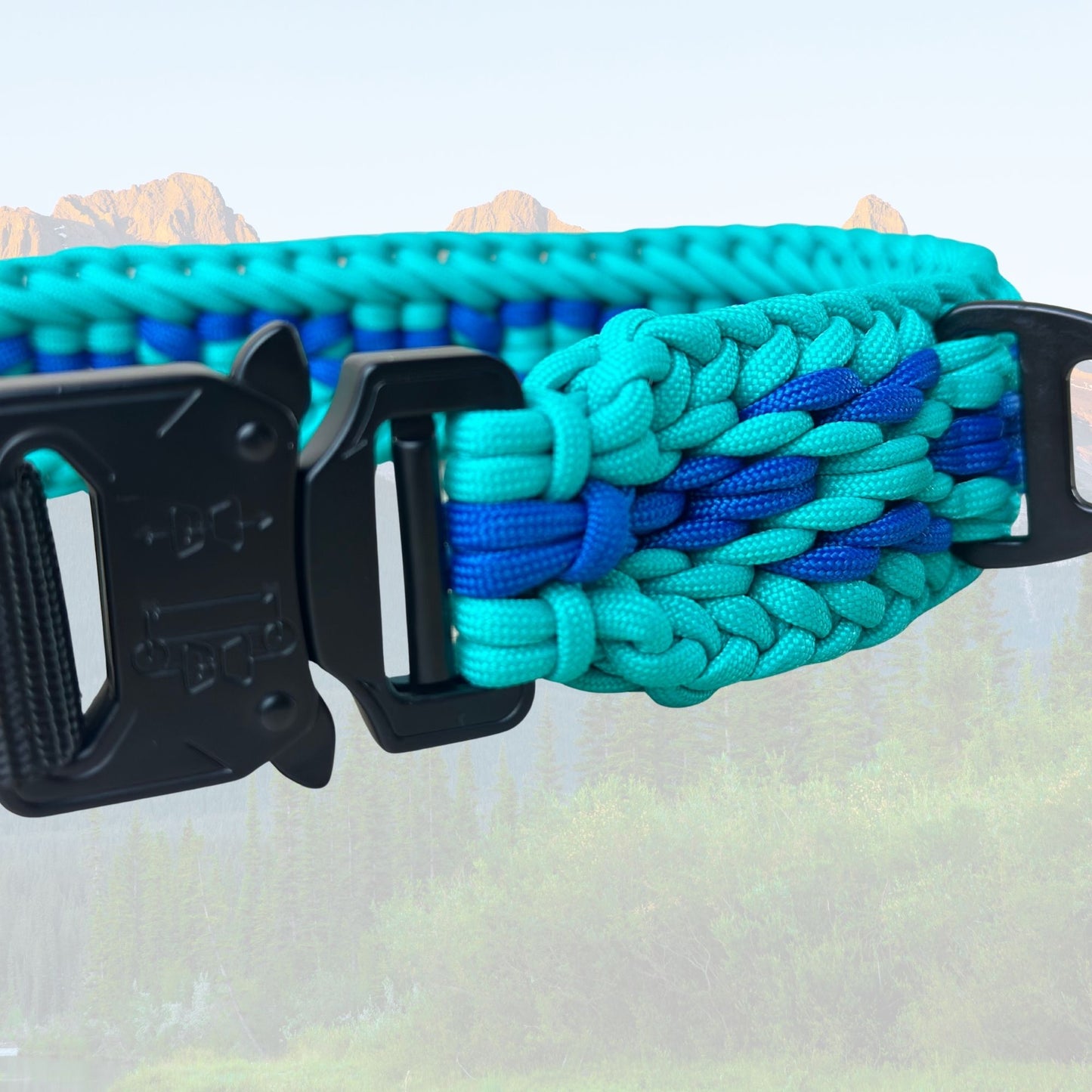 The "Minnewanka" Tactical Paracord Collar