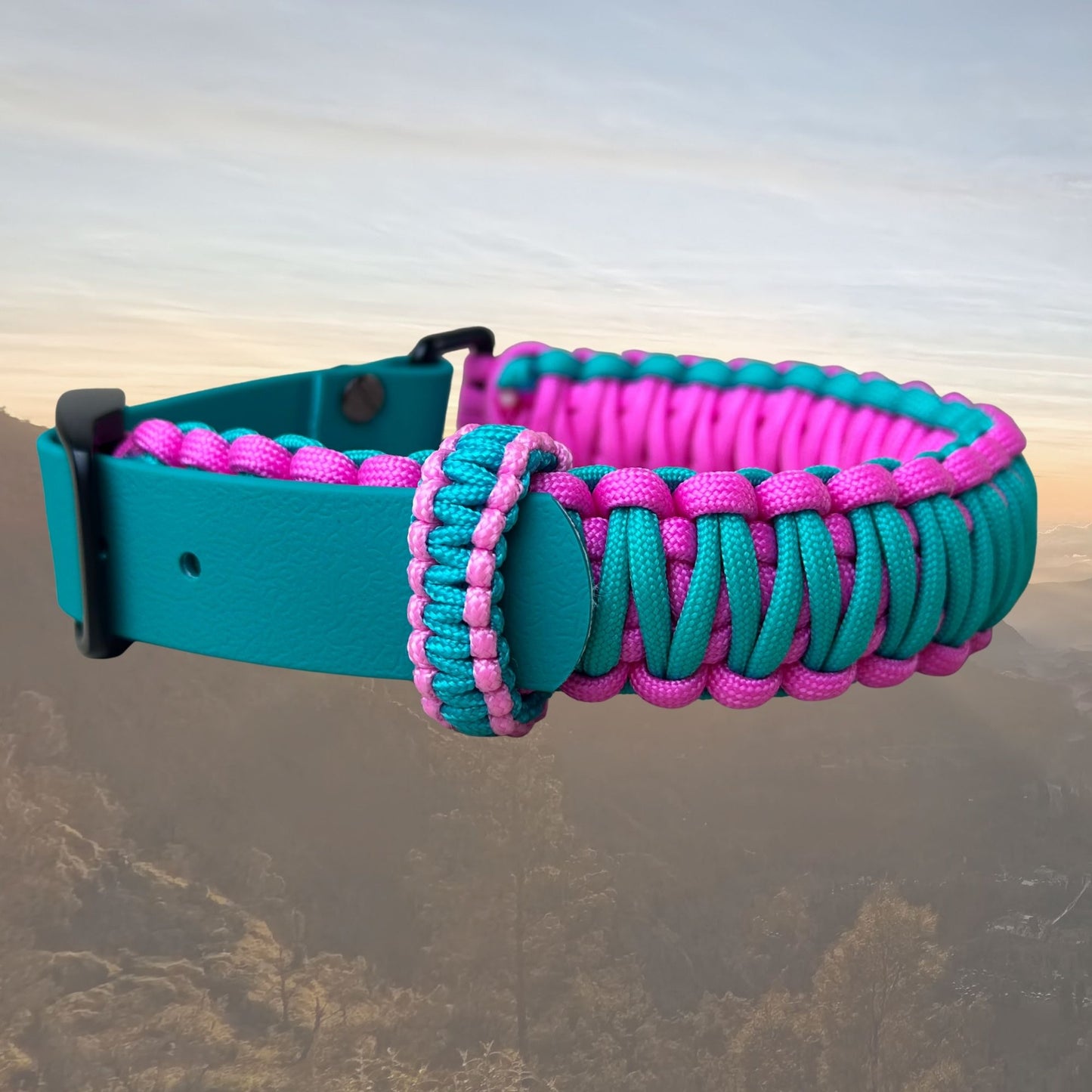 The "Classic" Paracord Belt Style Collar
