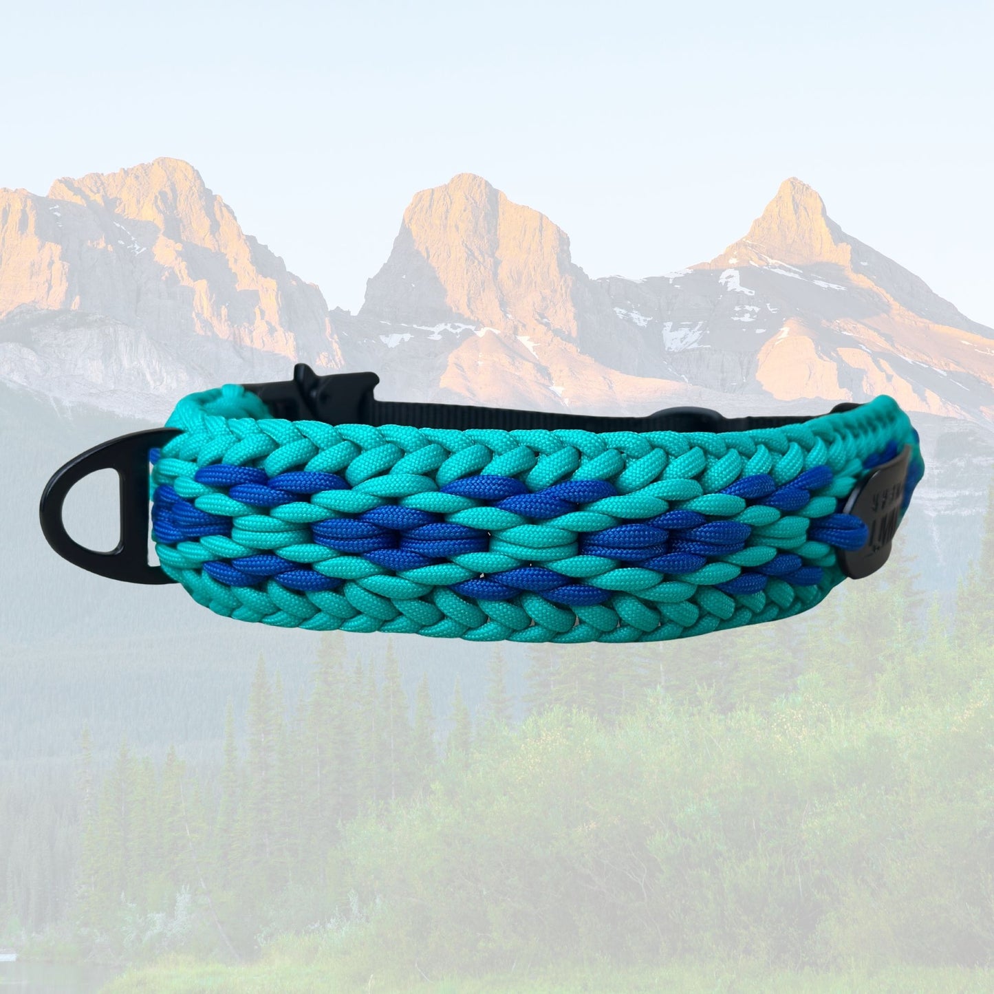 The "Minnewanka" Tactical Paracord Collar